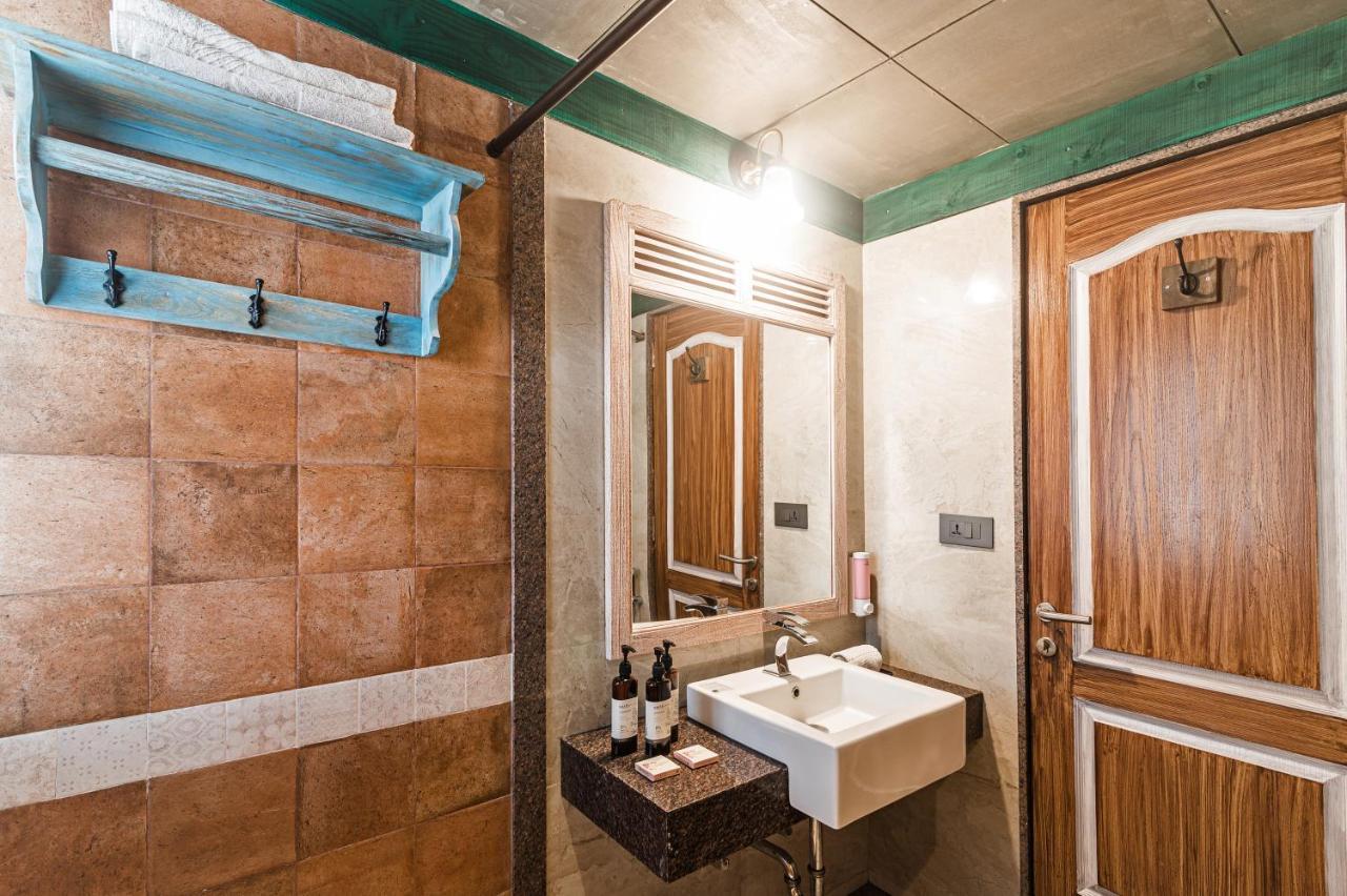 Bougainvilla Apartment Сурат Екстер'єр фото