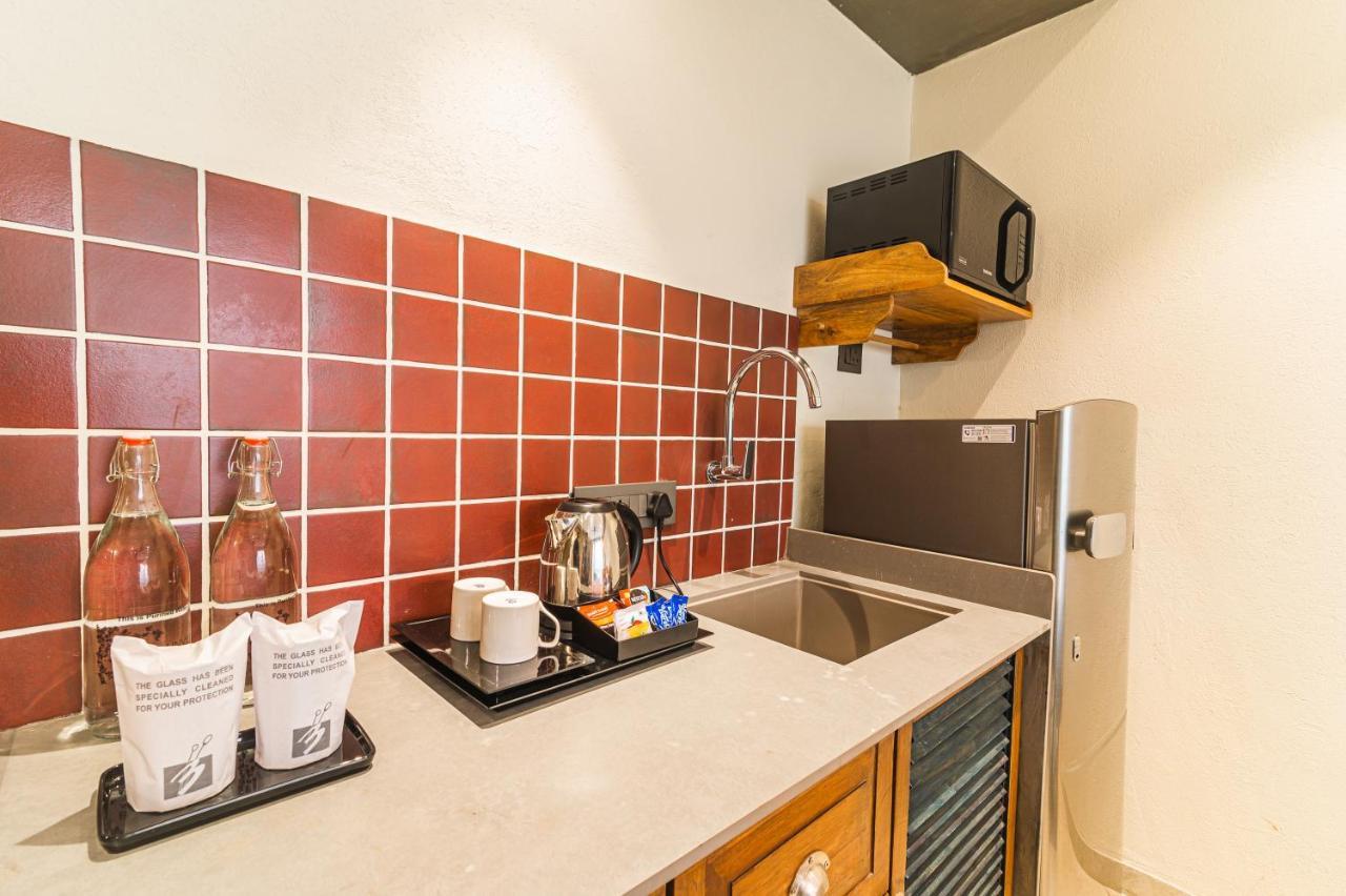 Bougainvilla Apartment Сурат Екстер'єр фото