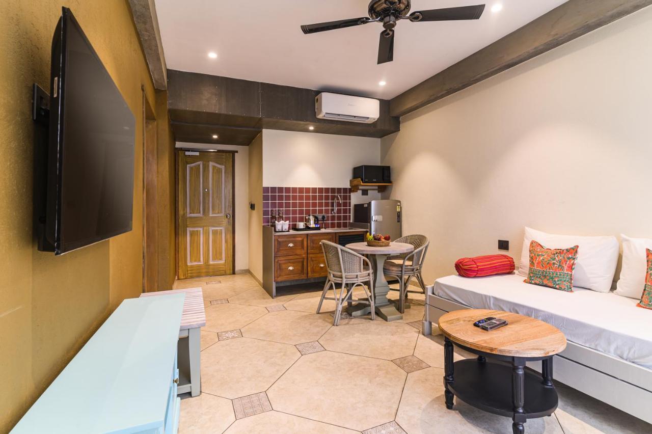 Bougainvilla Apartment Сурат Екстер'єр фото